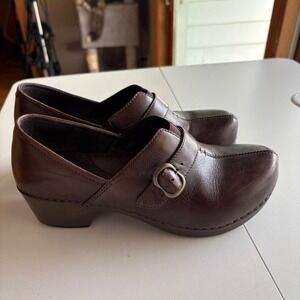 Dansko Leather Buckle Clog Shoes Womens Brown Comfort Block Heel Mules 8.5 / 39